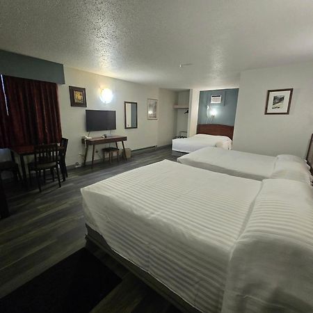 Alpine Inn Valemount Luaran gambar
