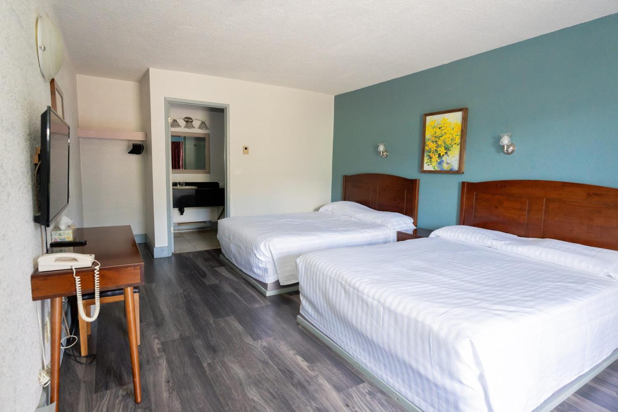Alpine Inn Valemount Luaran gambar