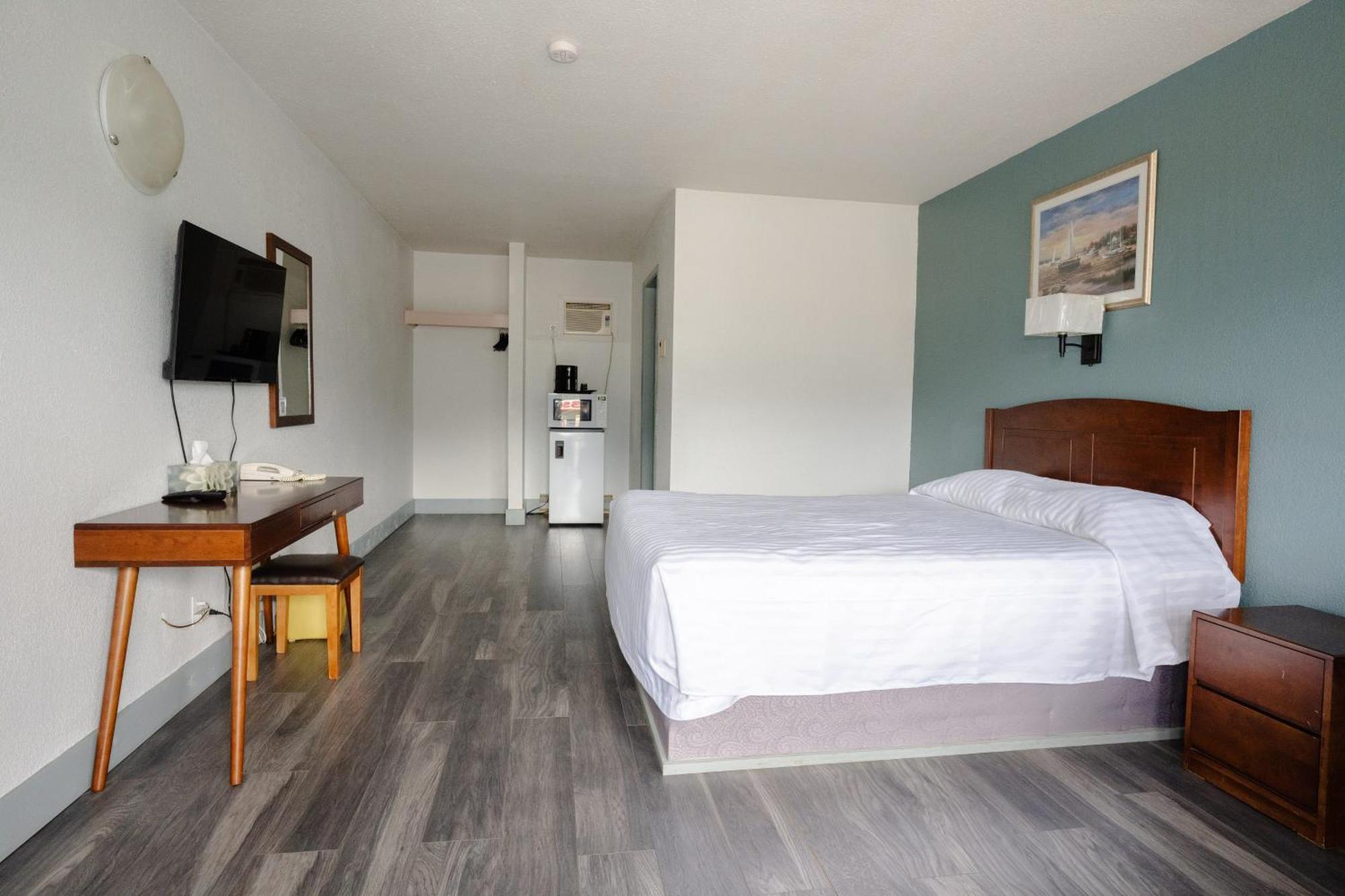 Alpine Inn Valemount Luaran gambar